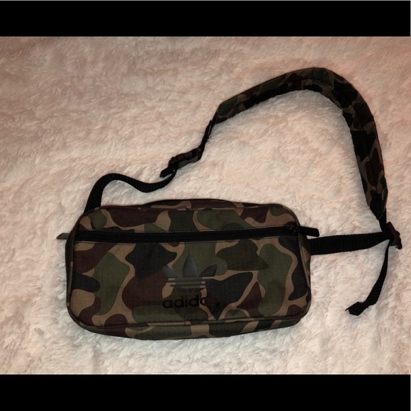 chest bag adidas
